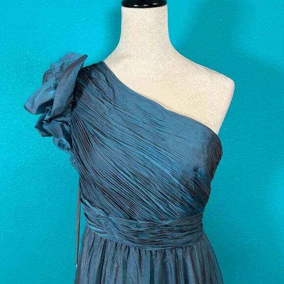 NWT Mac Duggal Organza One-Shoulder Pleated Tiered Gown Formal Sage Size 6 - Picture 4 of 8